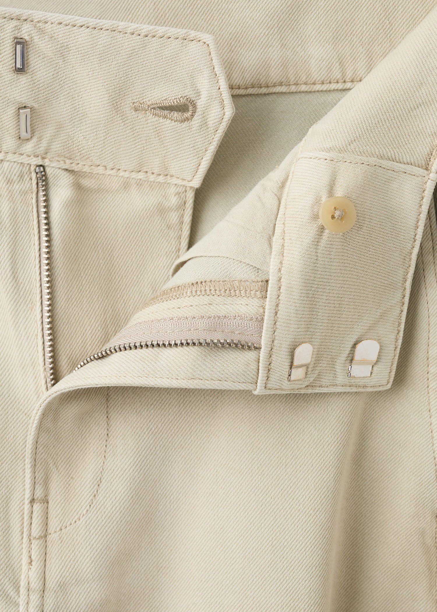 Balloon seam jeans