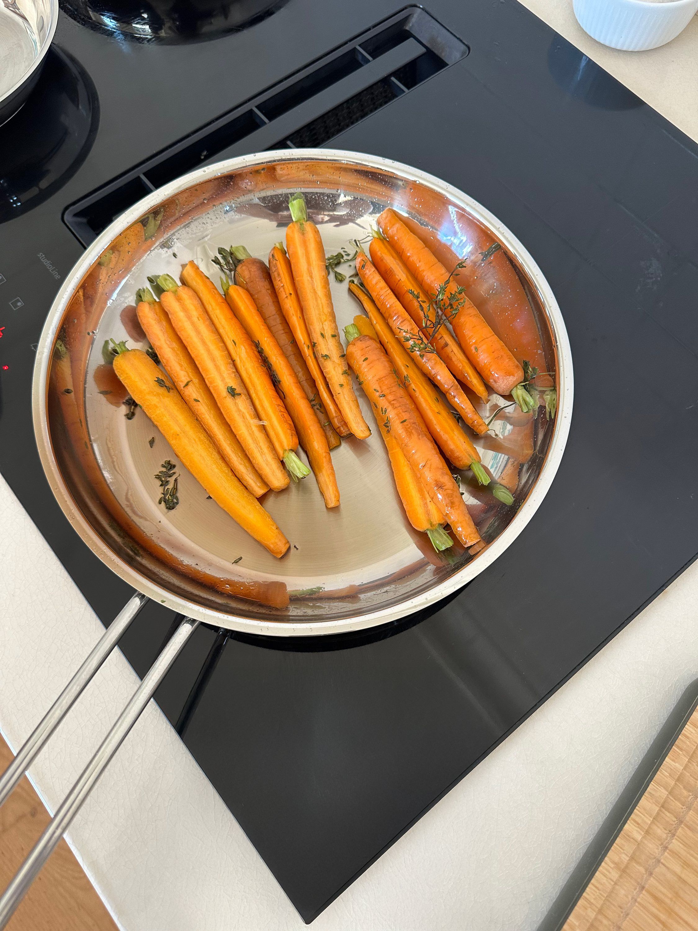 Stainless Steel Stegepande 28 cm steel base