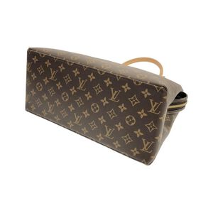 Louis Vuitton Grand Palais