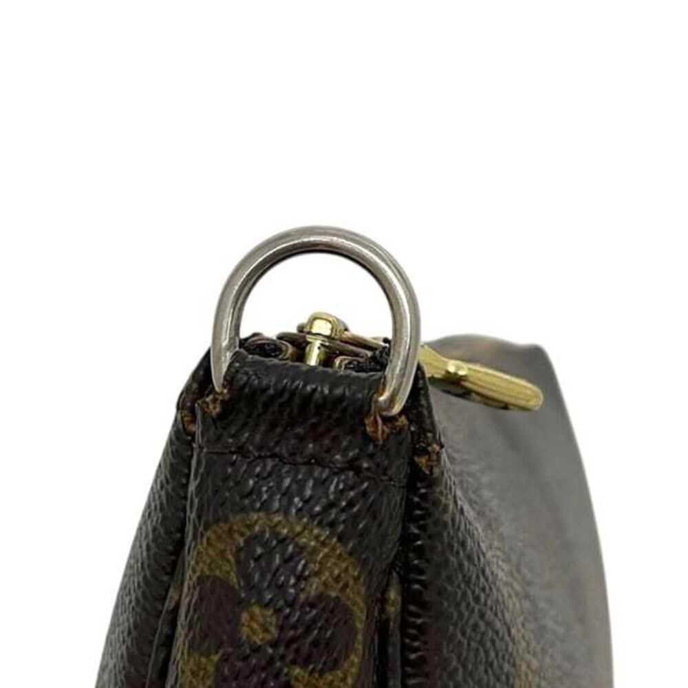 Louis Vuitton Pochette Accessoires