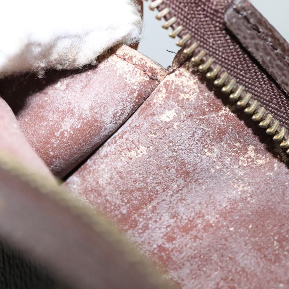 Louis Vuitton Poche Toilette