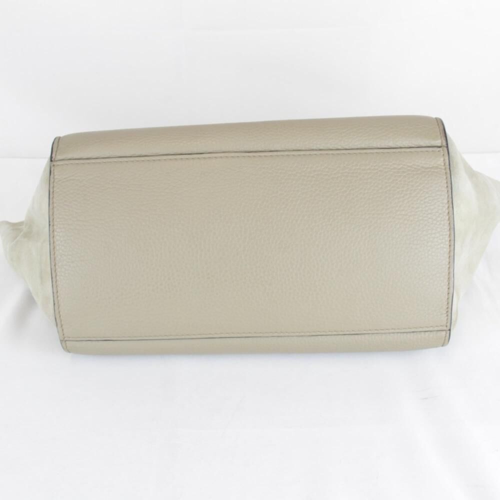 C&eacute;line Trapeze