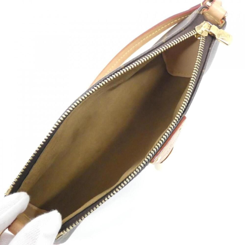 Louis Vuitton Clutch