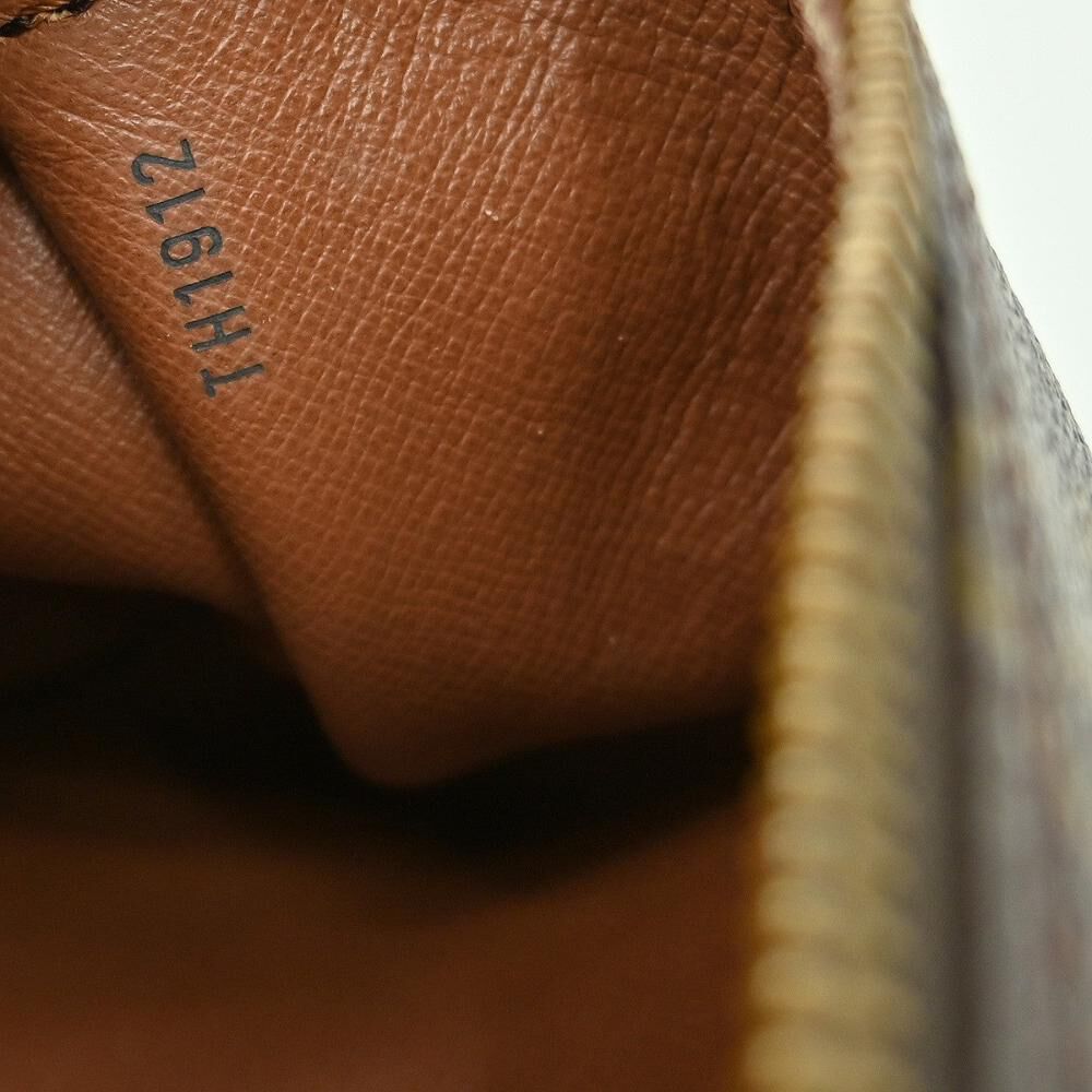 Louis Vuitton Papillon