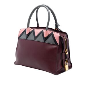 Prada Esplanade