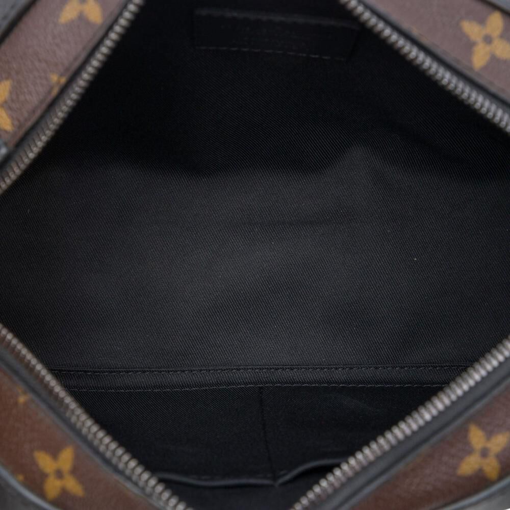 Louis Vuitton Shoulder Bags