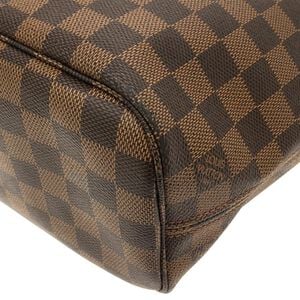 Louis Vuitton Neverfull
