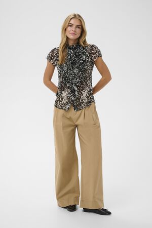 LiljaSZ Crinkle SS Shirt