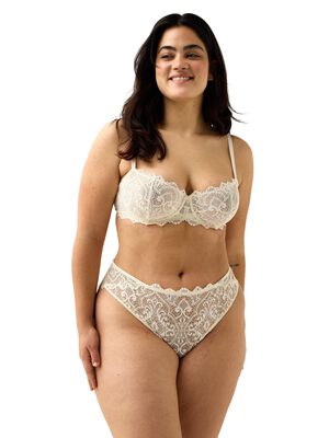 Brazilian briefs in lace with regul