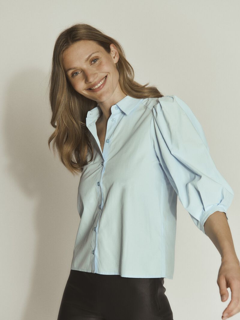 Megan 3/4 Shirt