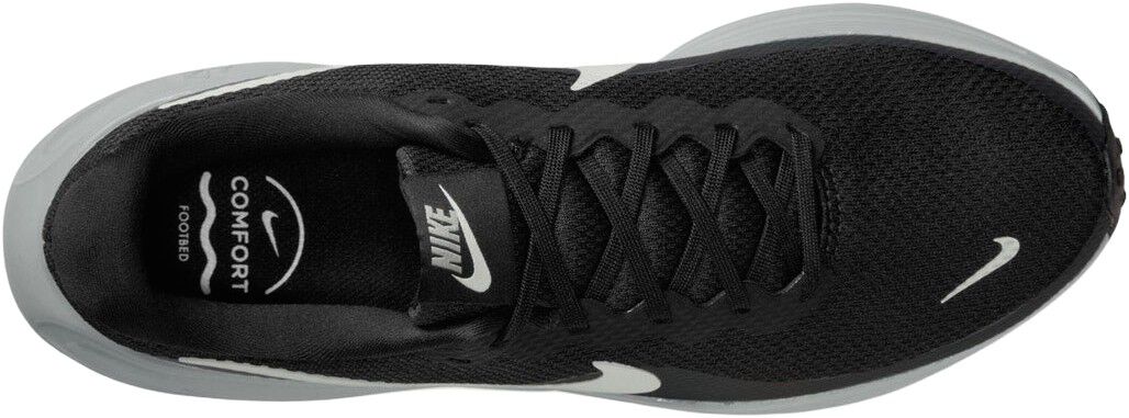 Revolution 8 Sneakers