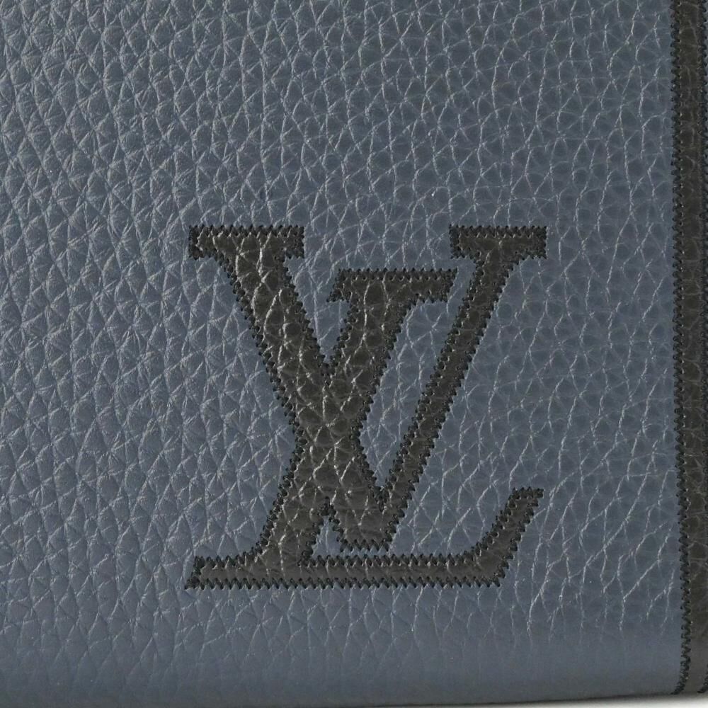 Louis Vuitton Clutch