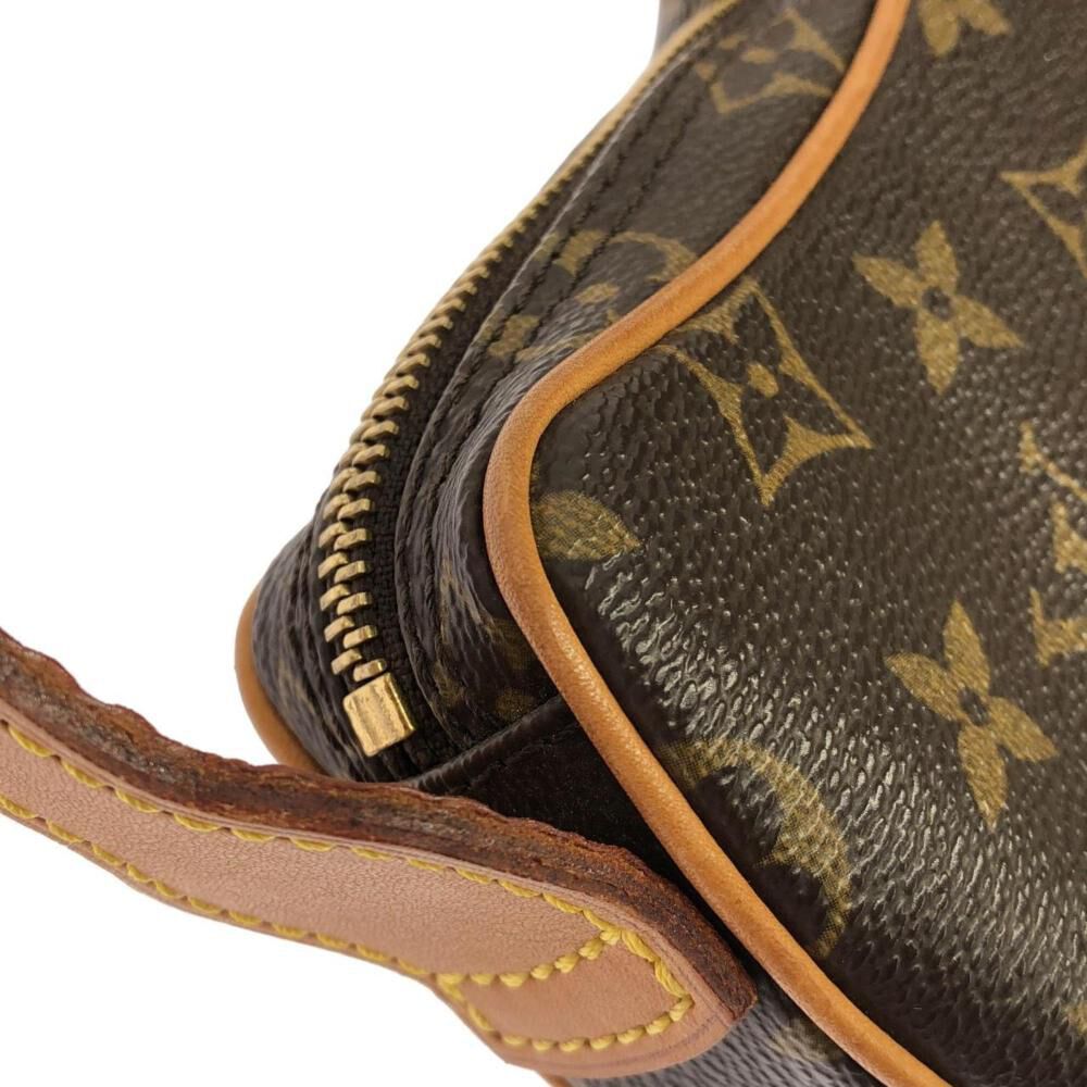 Louis Vuitton Croissant