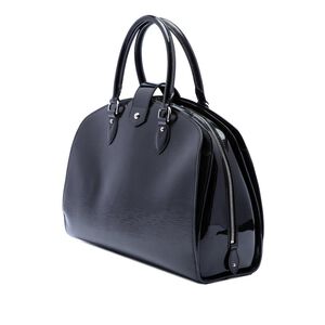 Louis Vuitton Pont Neuf