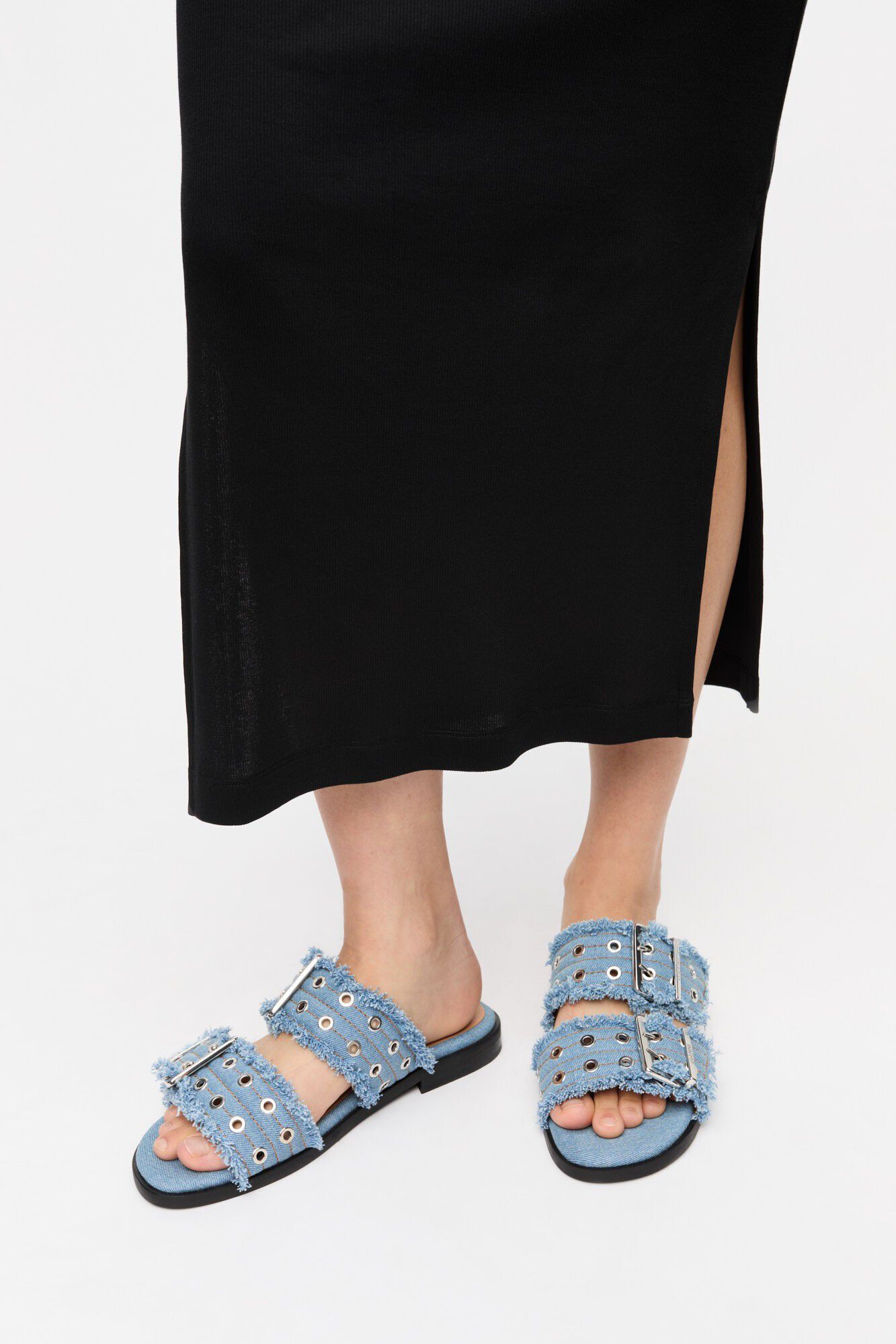 Feminine Buckle Two Strap Sandal De