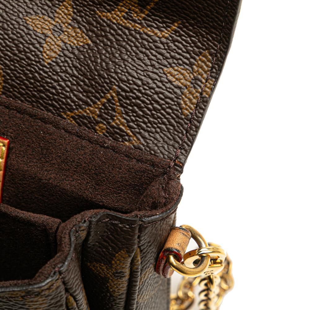 Louis Vuitton Shoulder Bags