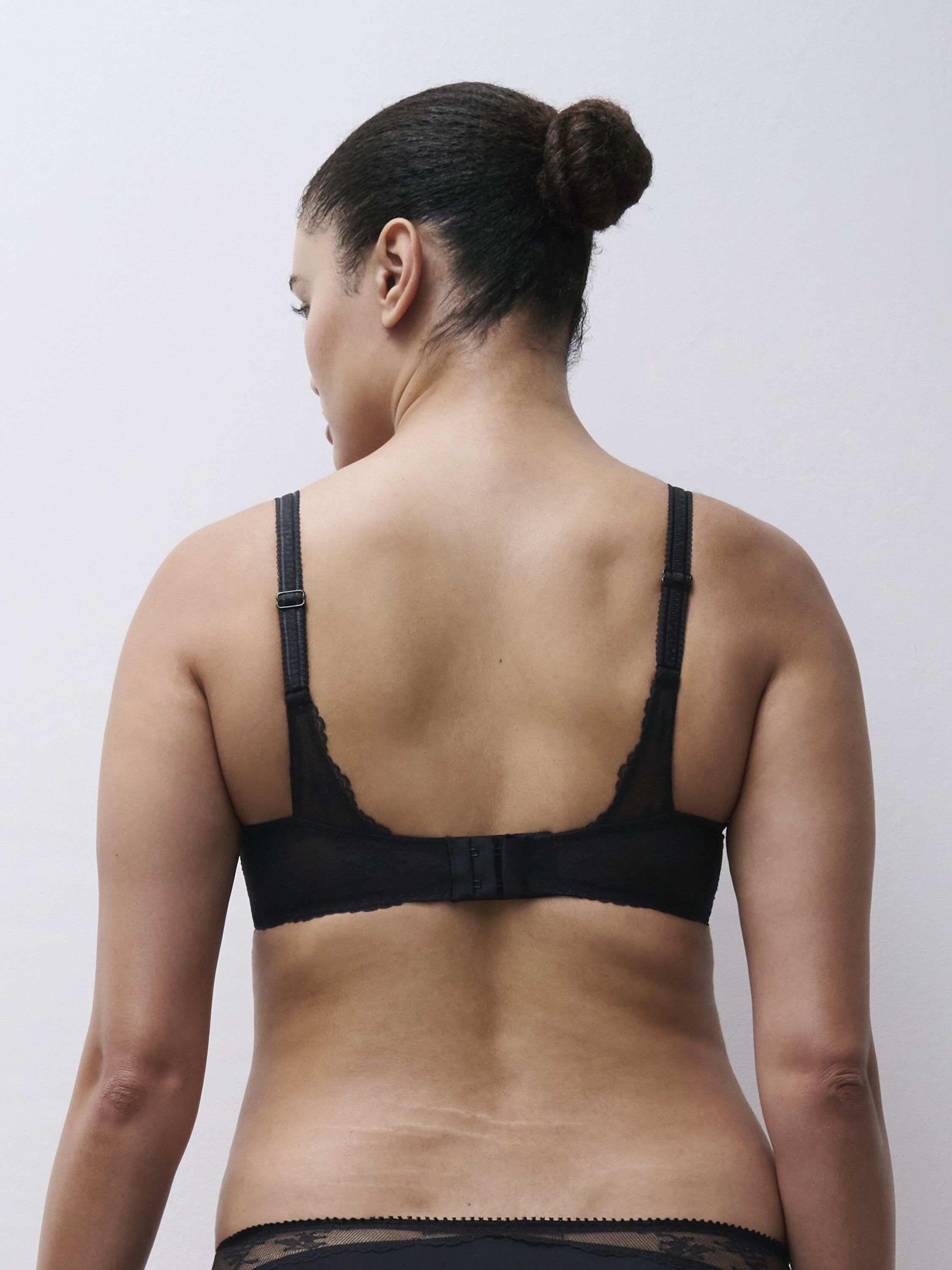 Illusion Covering underwired bra