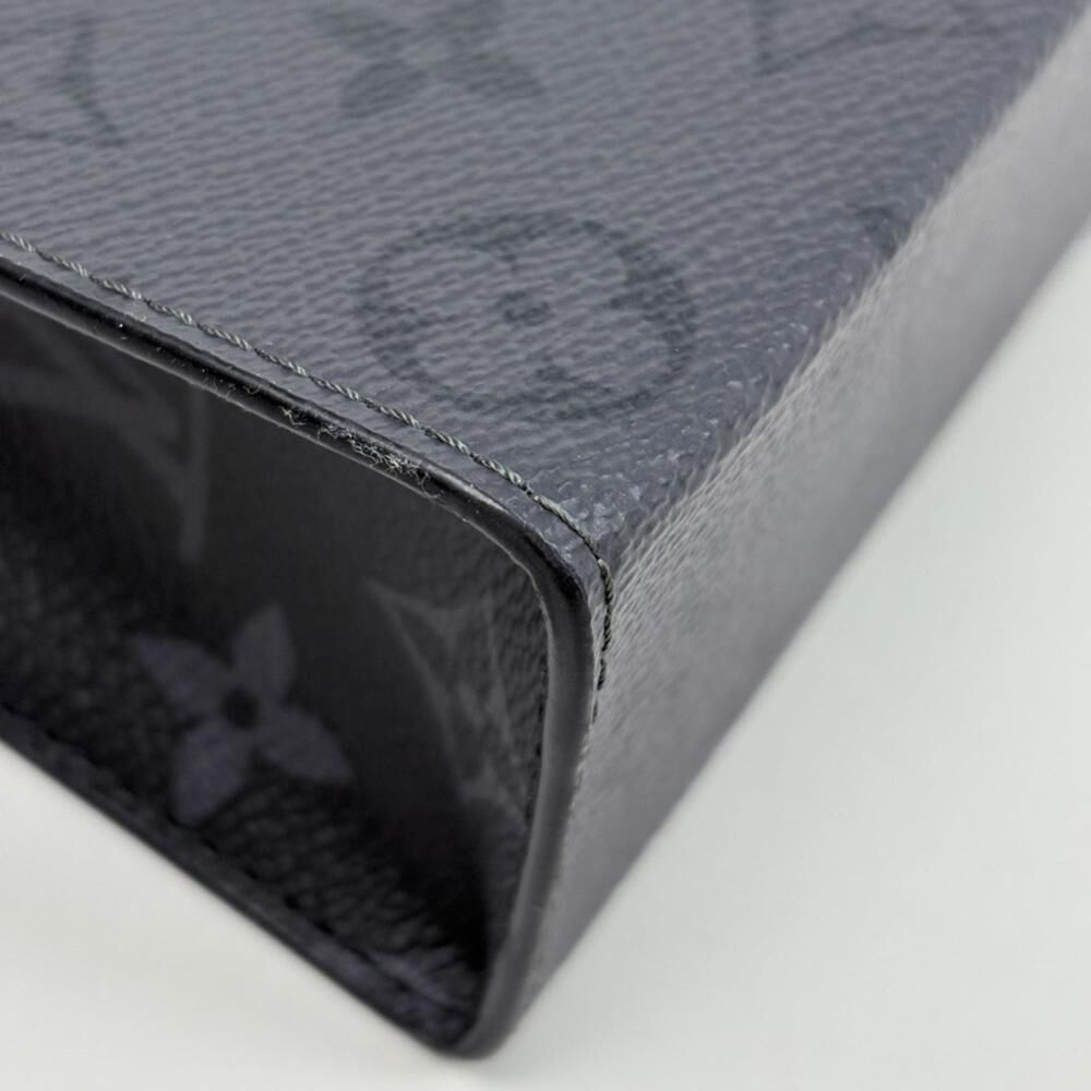 Louis Vuitton Clutch