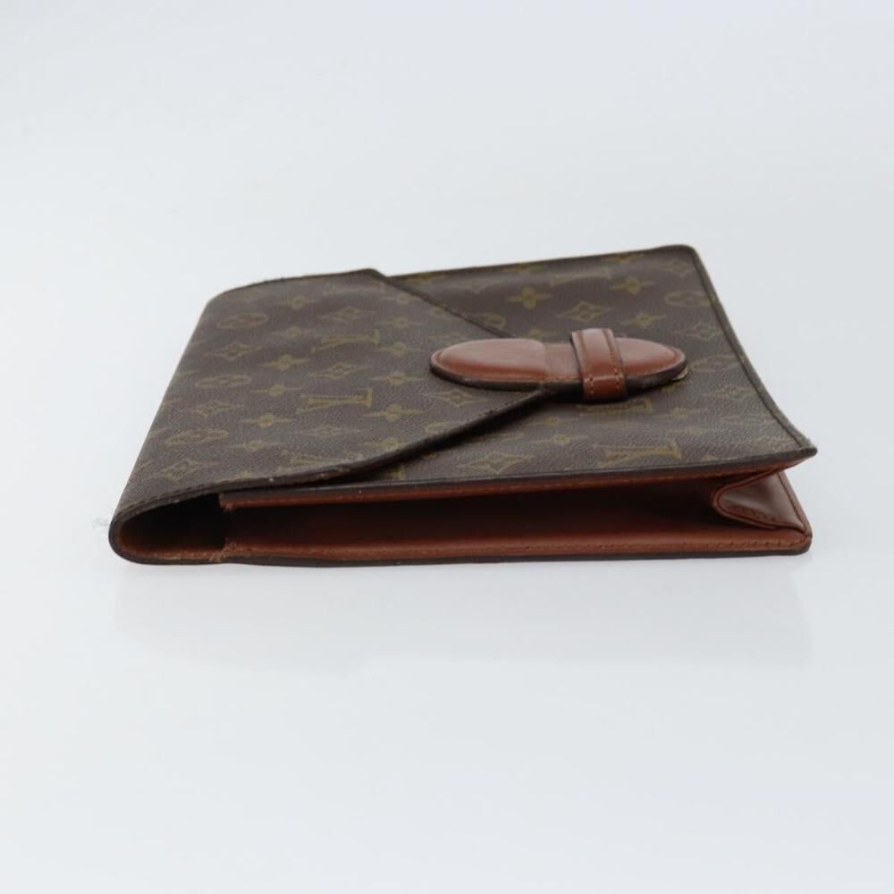 Louis Vuitton Clutch