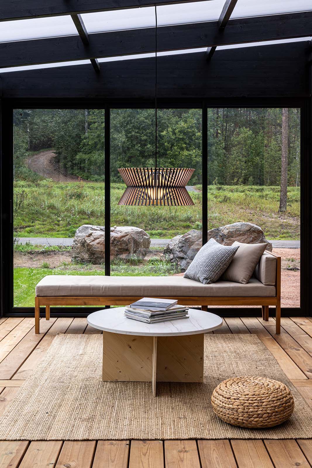 Kontro pendant black