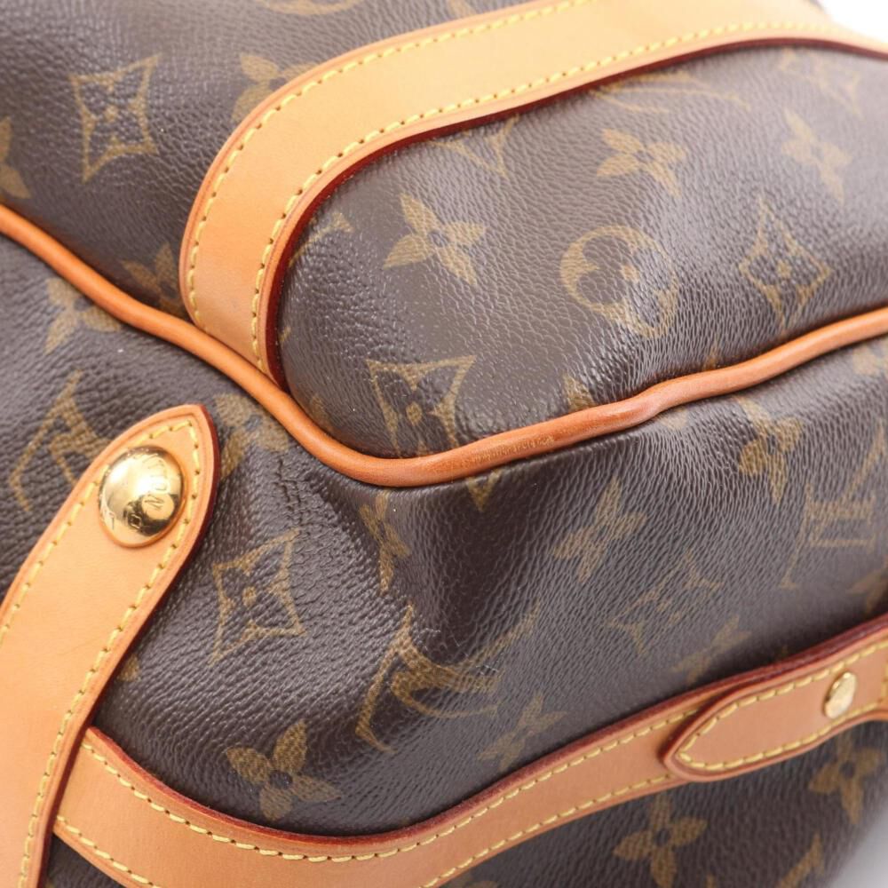 Louis Vuitton Shoulder Bags
