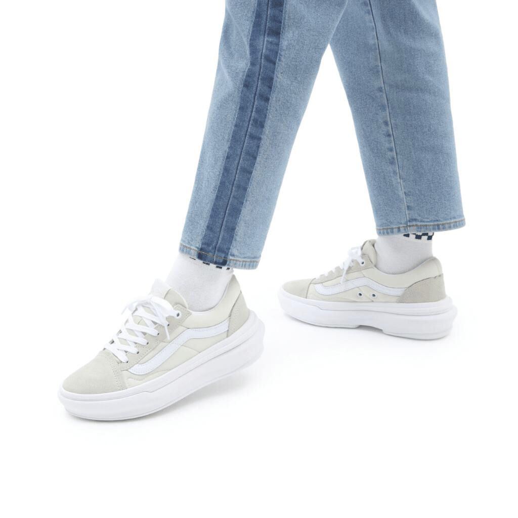 ua old skool overt cc