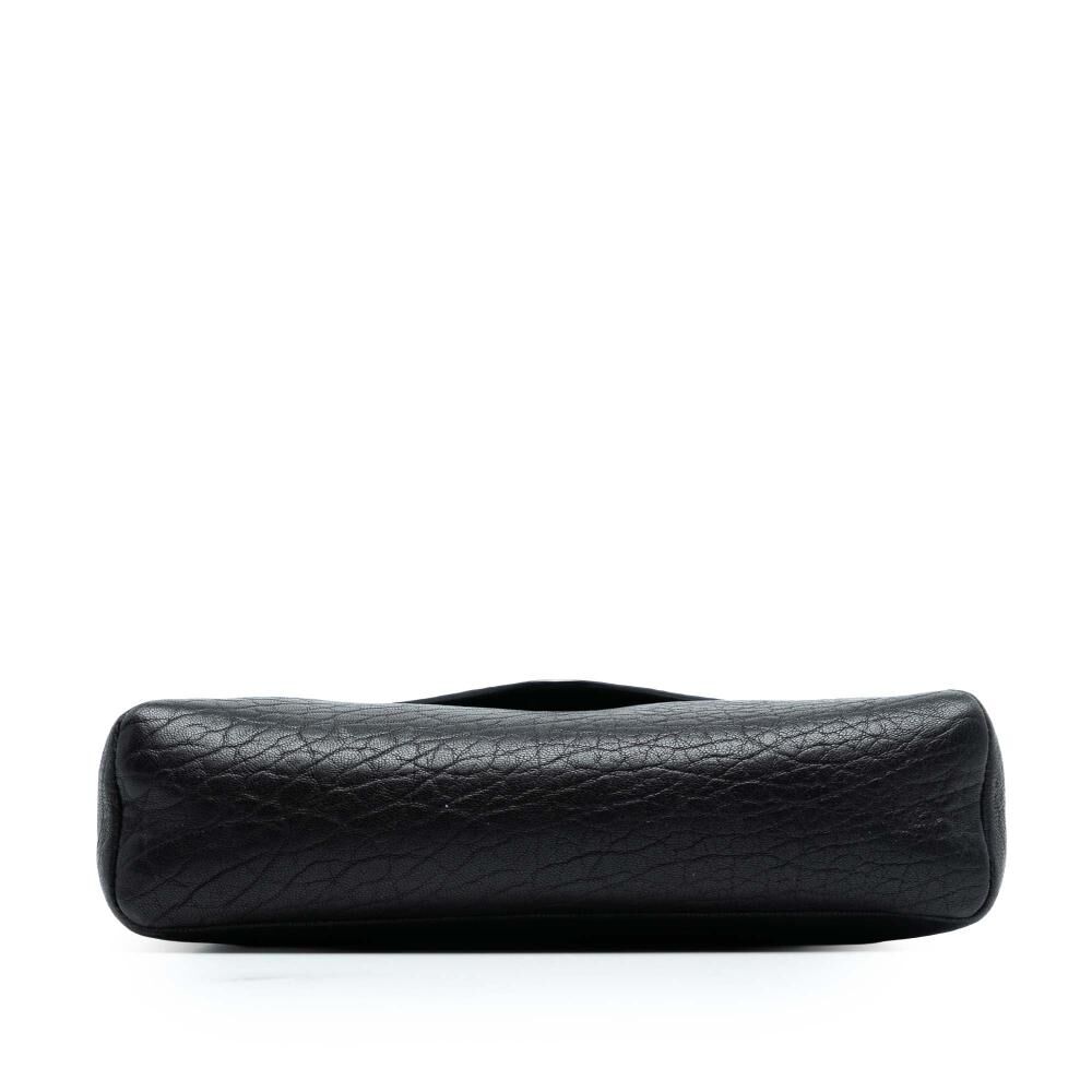 Yves Saint Laurent Shoulder Bag