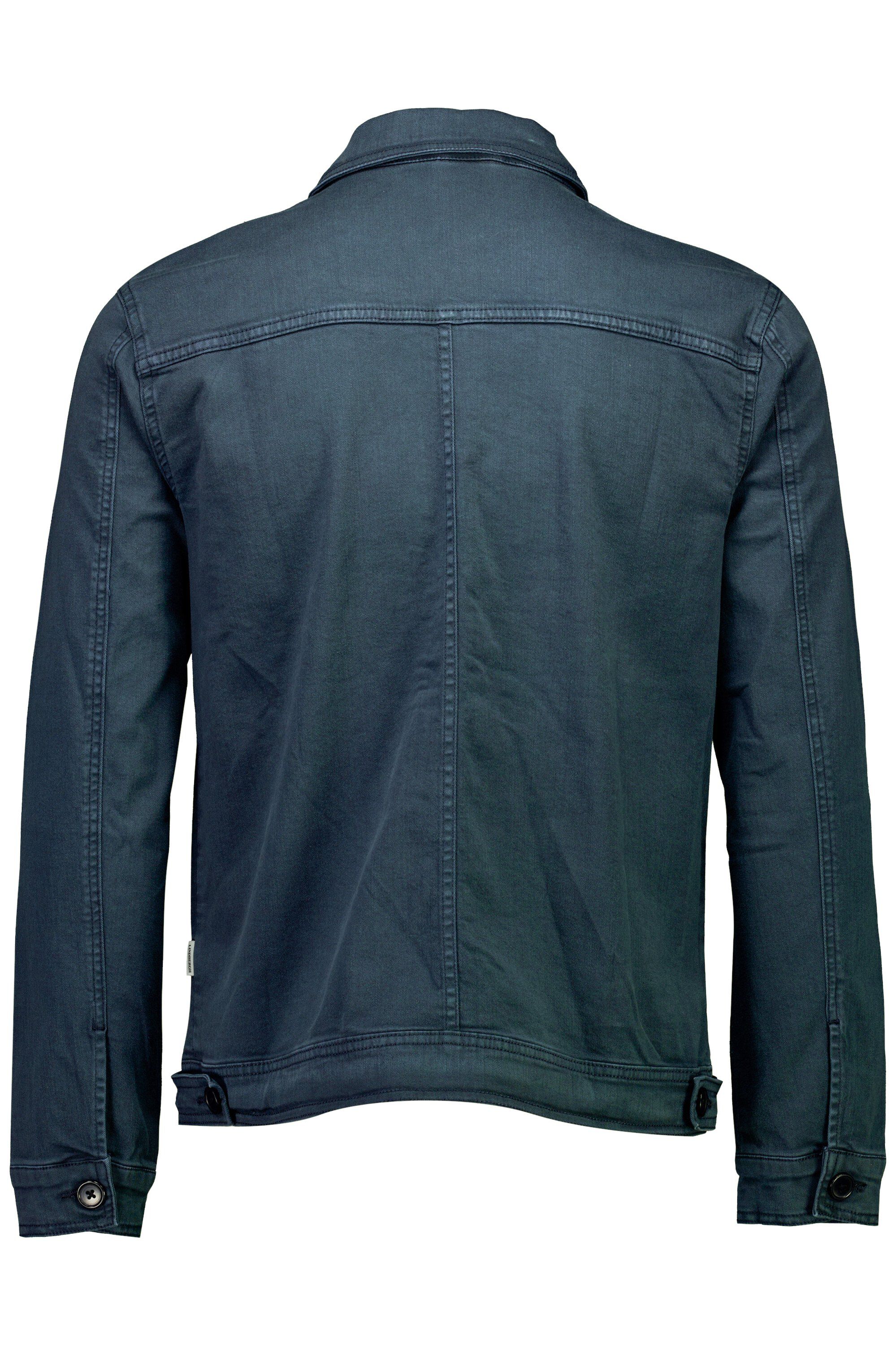 Cropped length overshirt