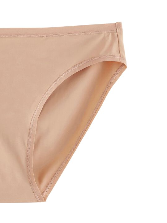 Bikinitrusser med almindelig talje