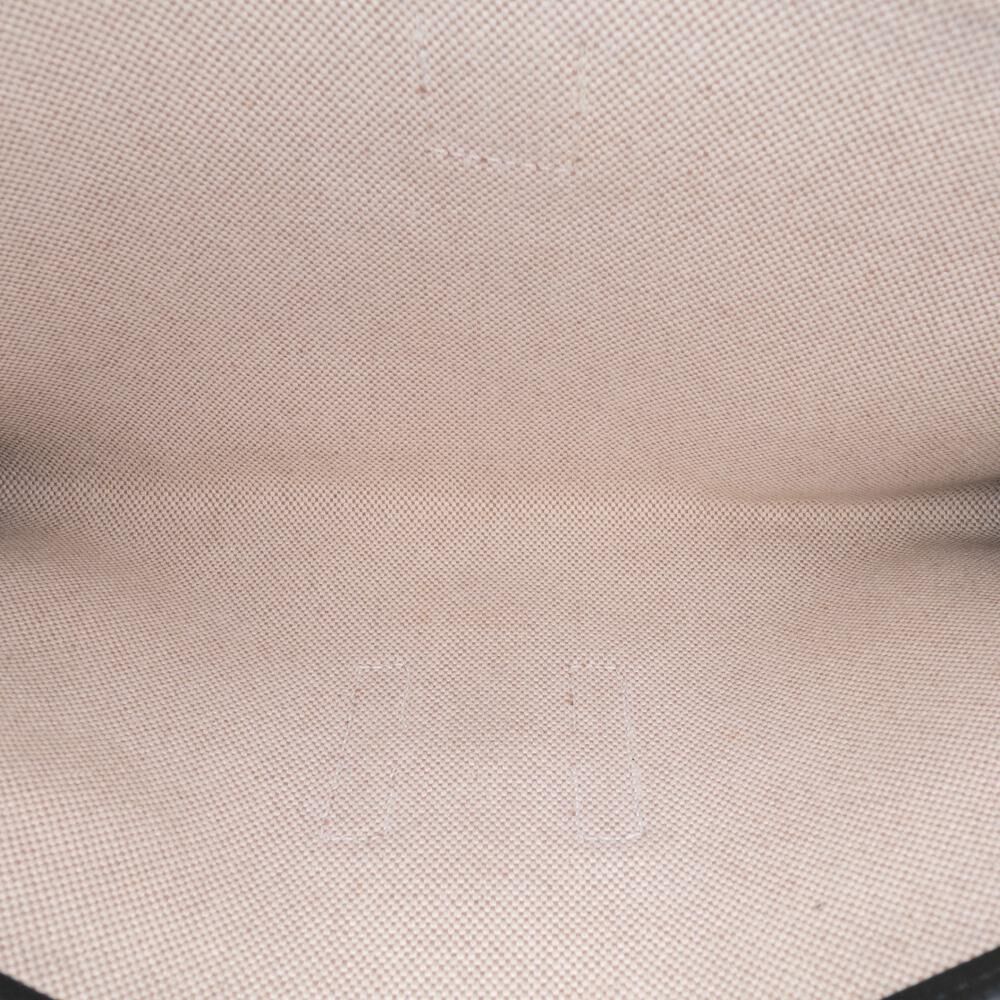 Herm&egrave;s Clutch