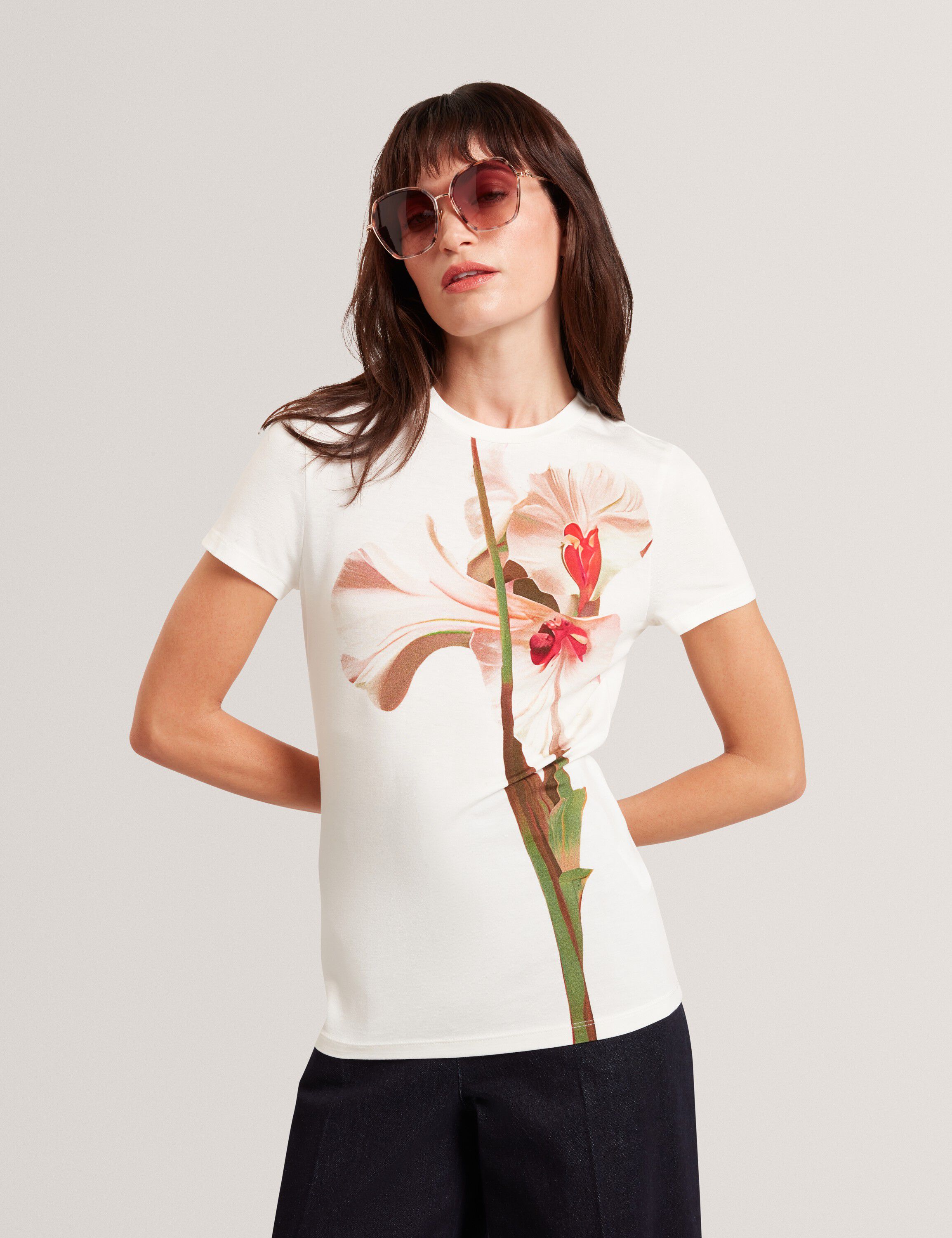 MEELIEE Printed Fitted Tee