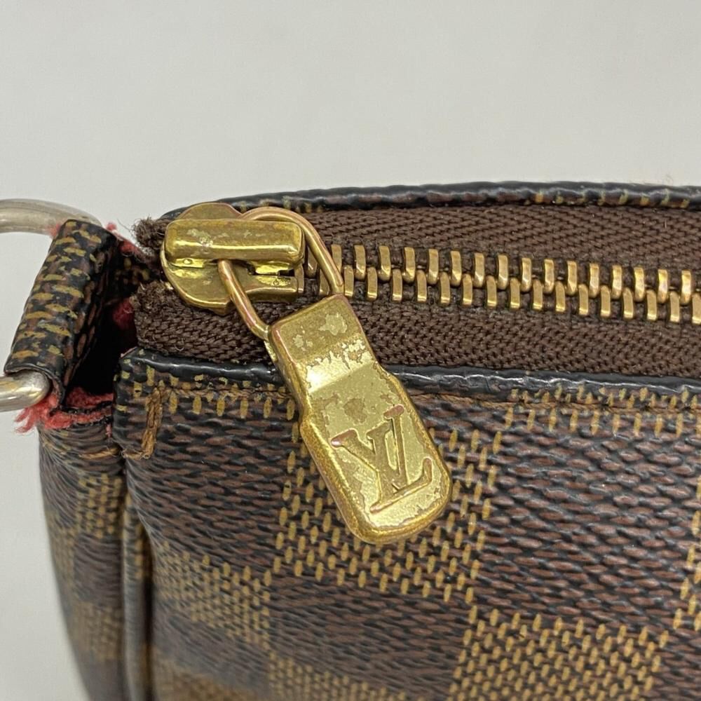 Louis Vuitton Pochette Accessoires