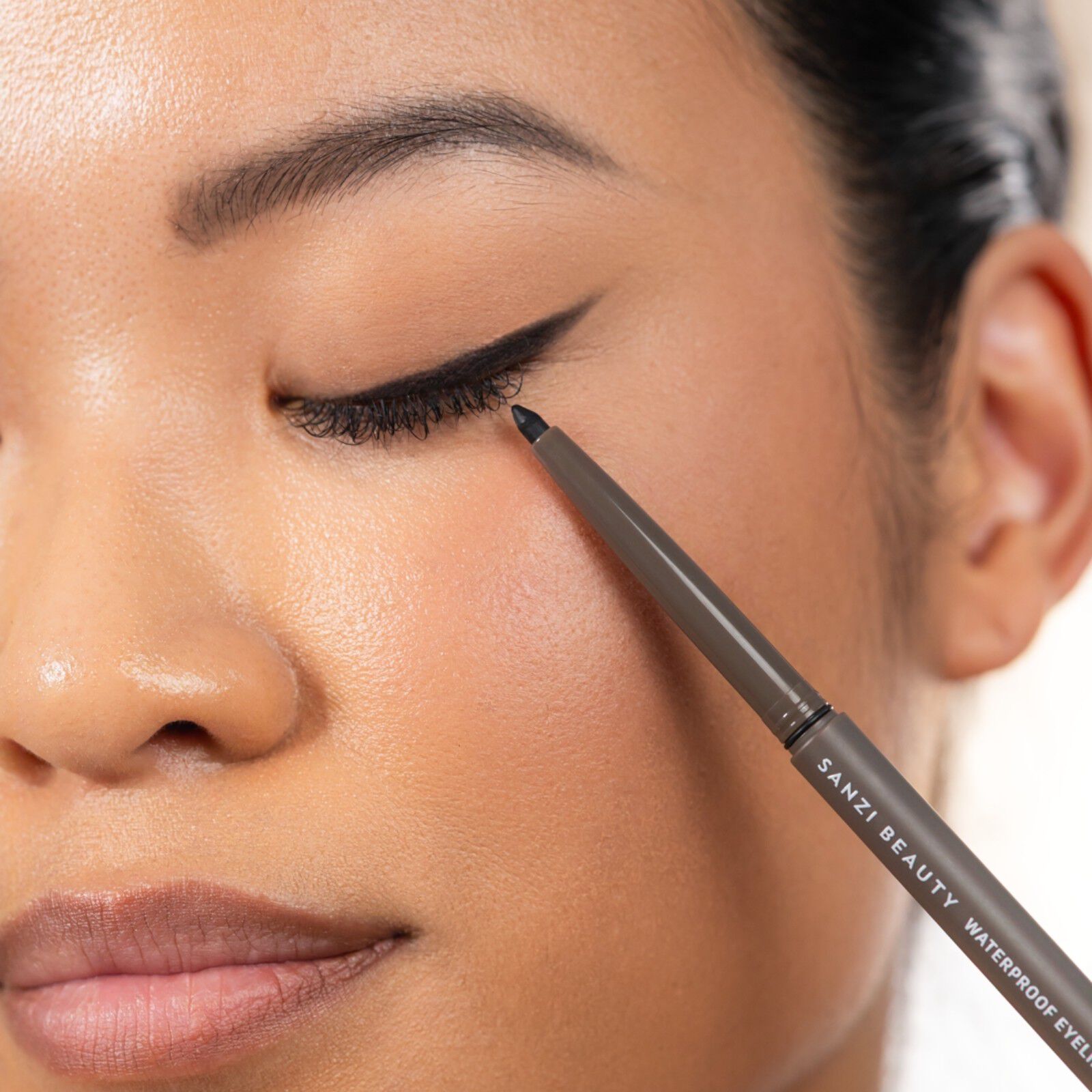 Waterproof Eyeliner-Carbon Black