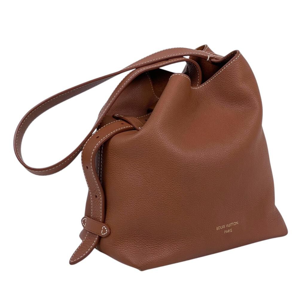 Louis Vuitton Shoulder Bags