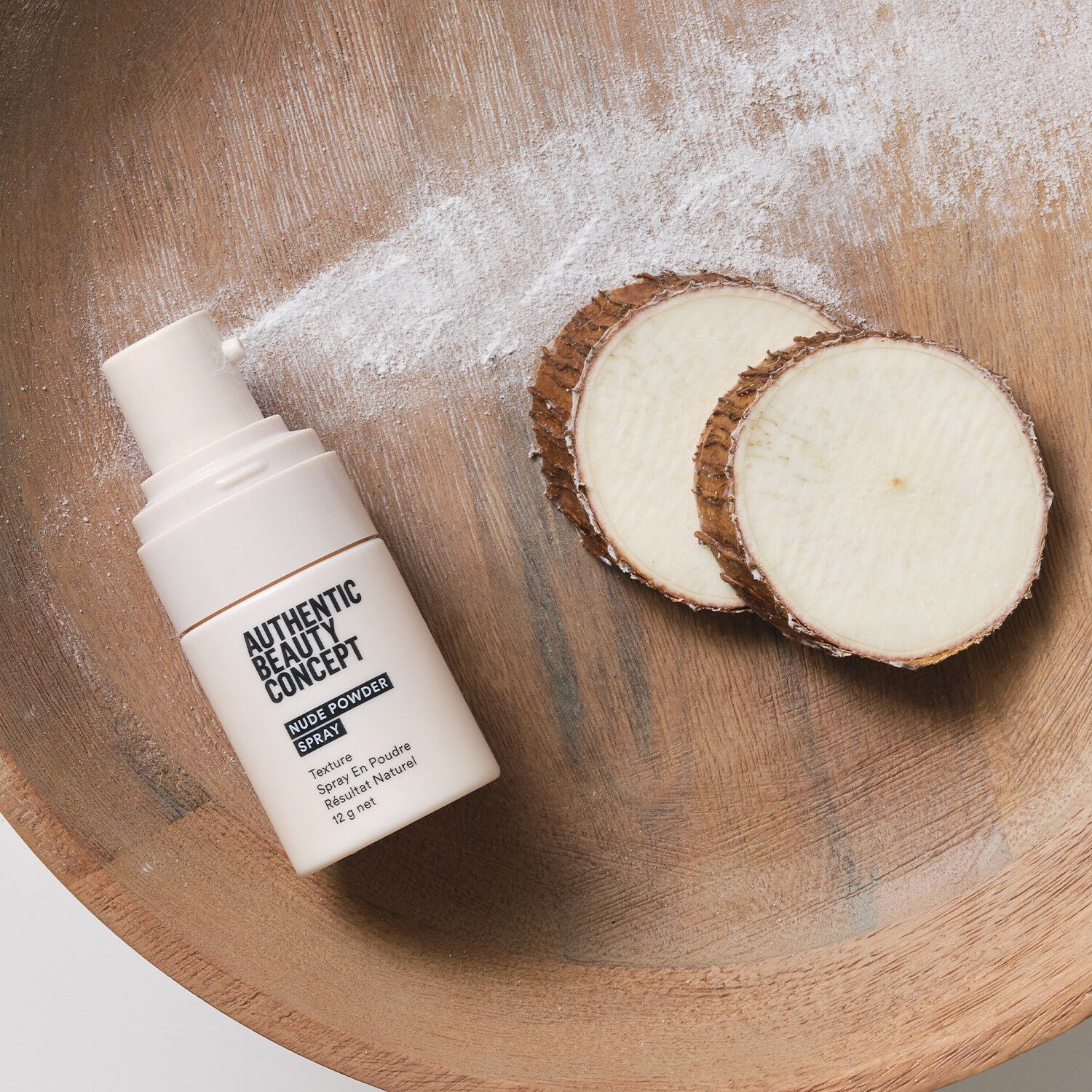 Nude Powder Spray - Fin, volumengivende pudder med bl&oslash;d effekt