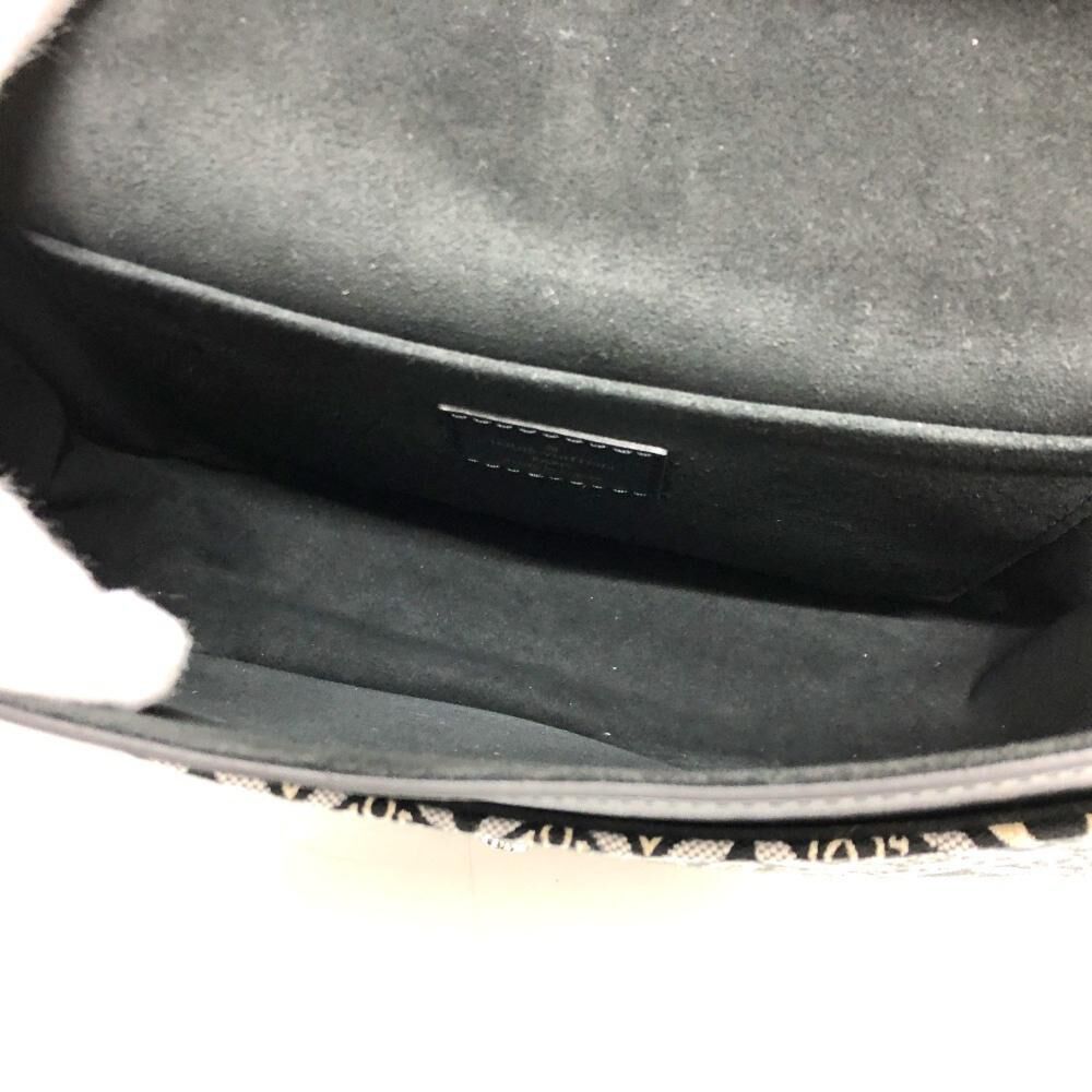 Louis Vuitton Saumur