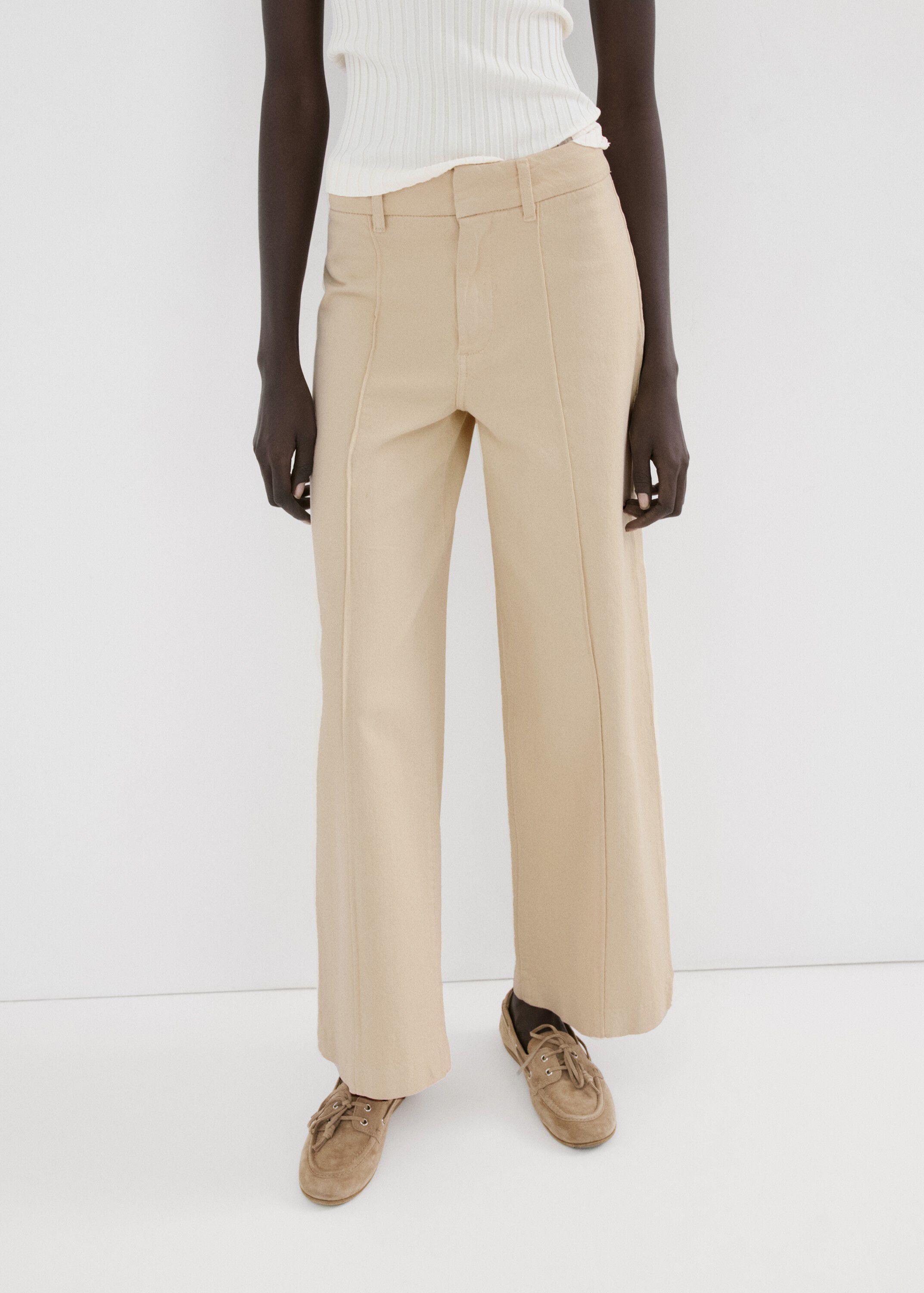 High-waisted wide leg jeans with st