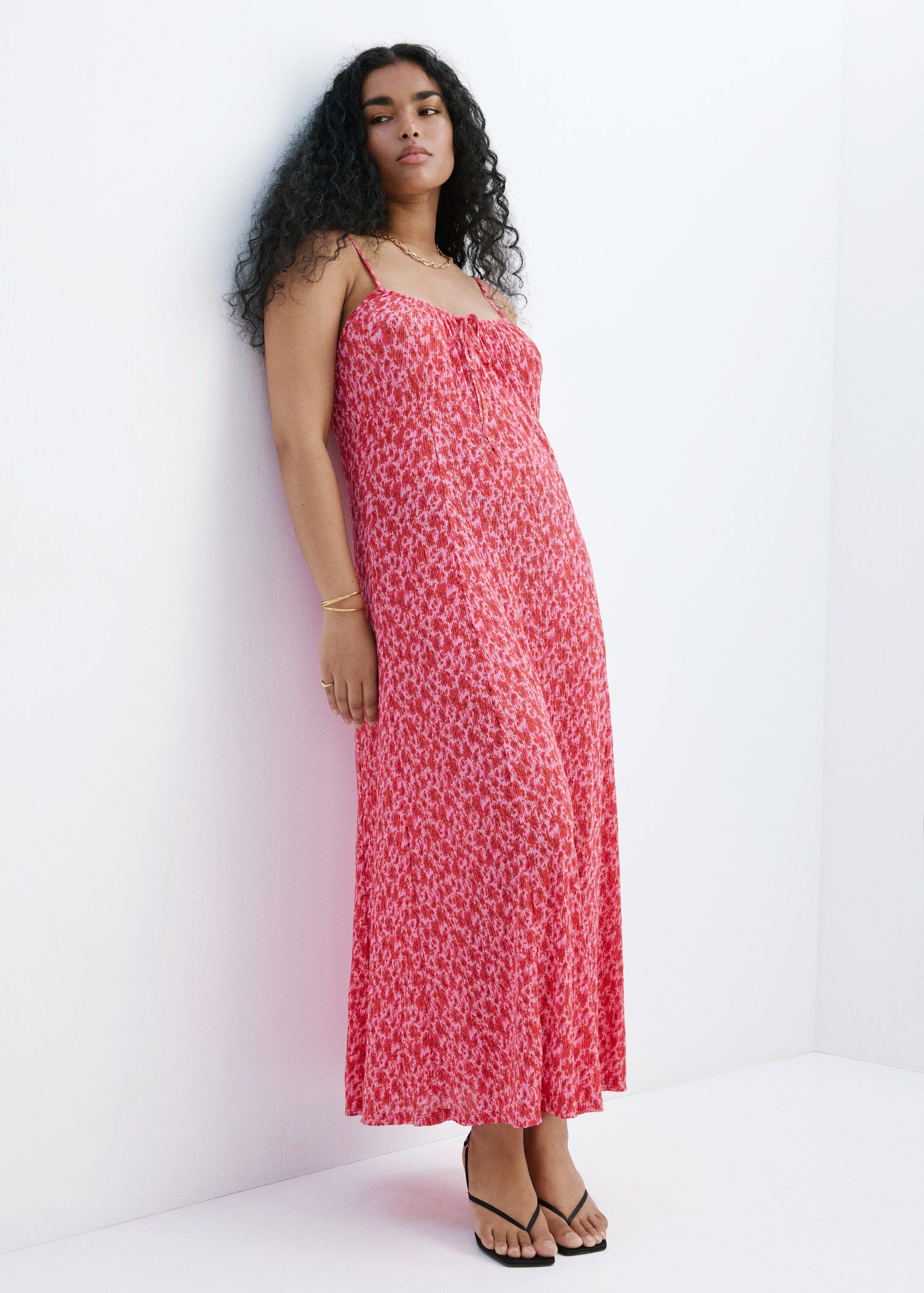 Floral-print pleated dress