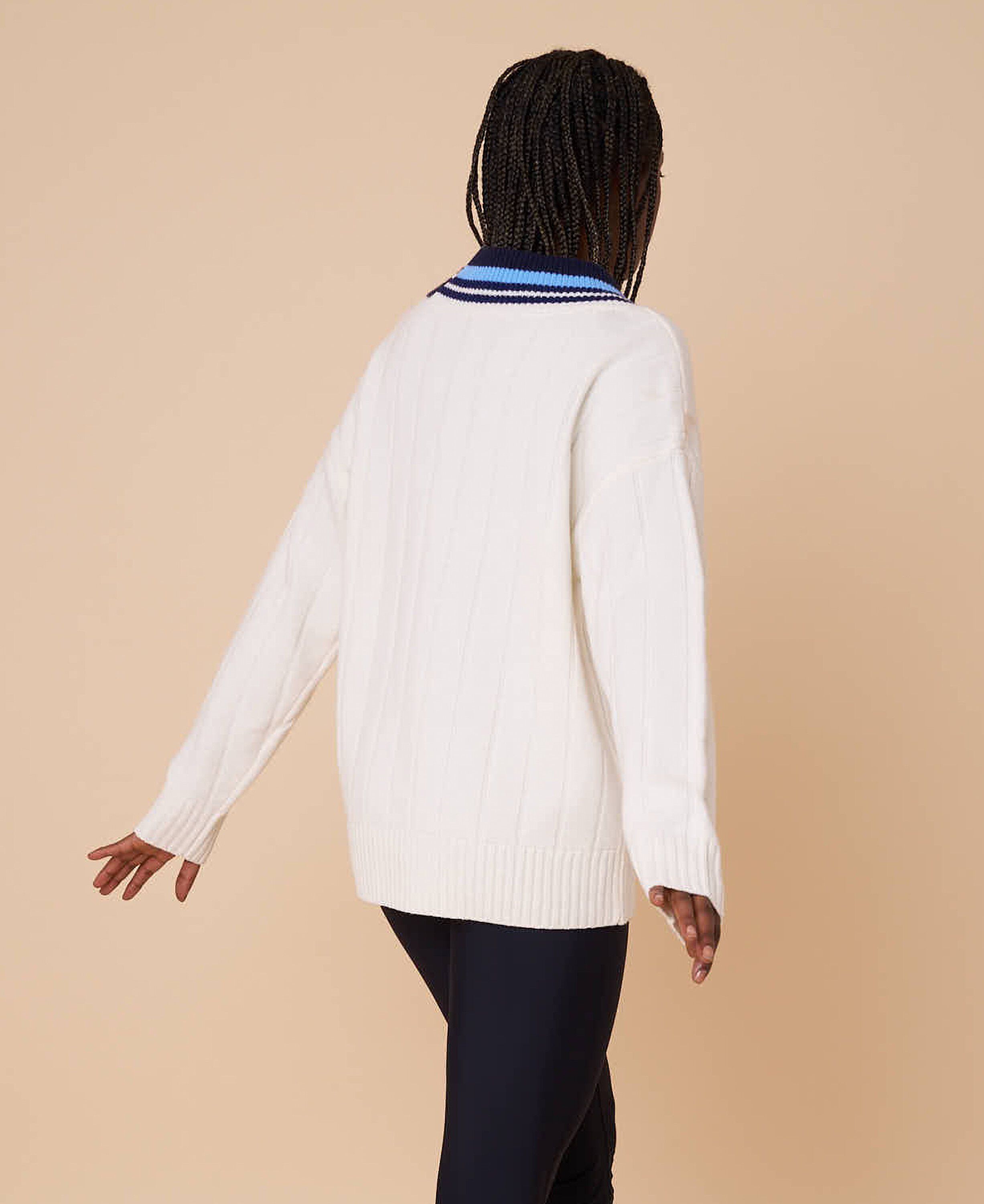 Center Court chunky v-neck sweater - Pearl