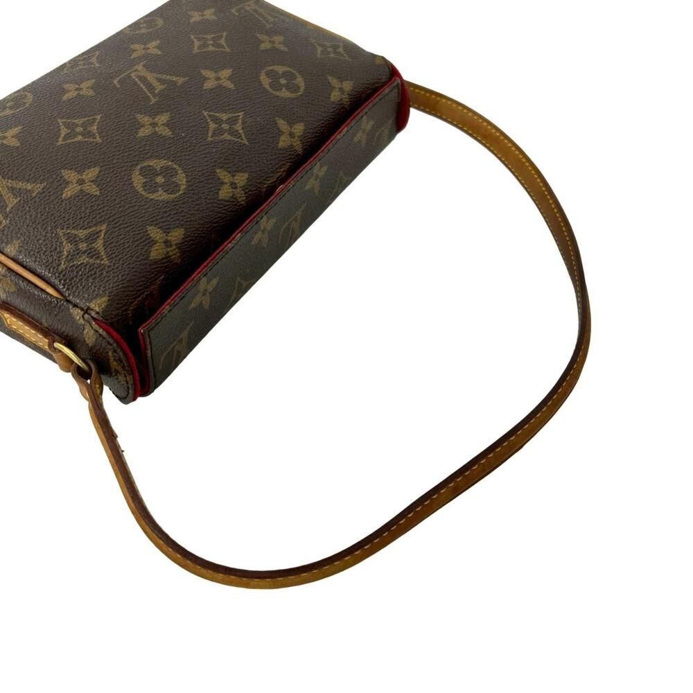 Louis Vuitton Shoulder Bags