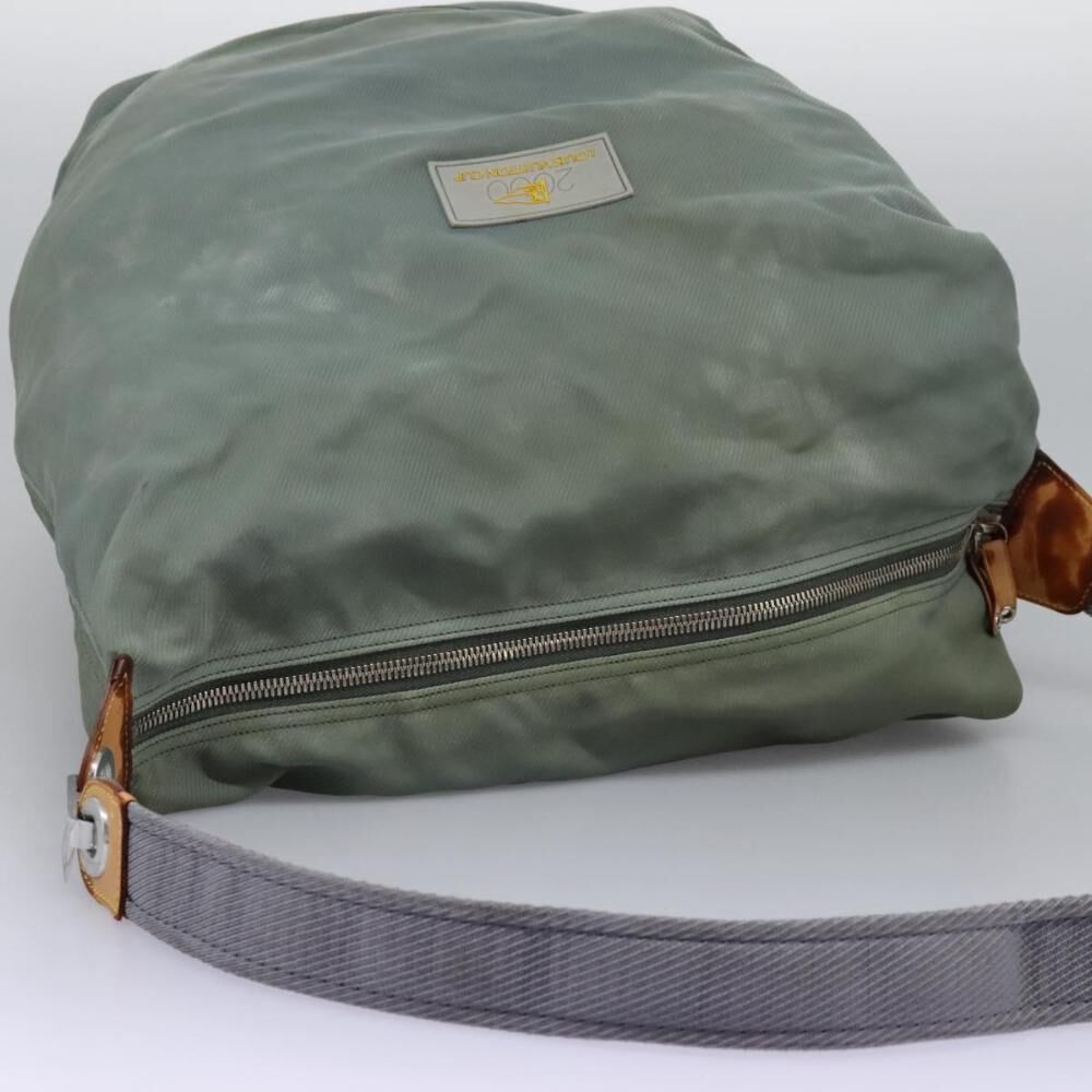 Louis Vuitton Shoulder Bags