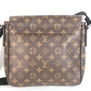 Louis Vuitton Messenger