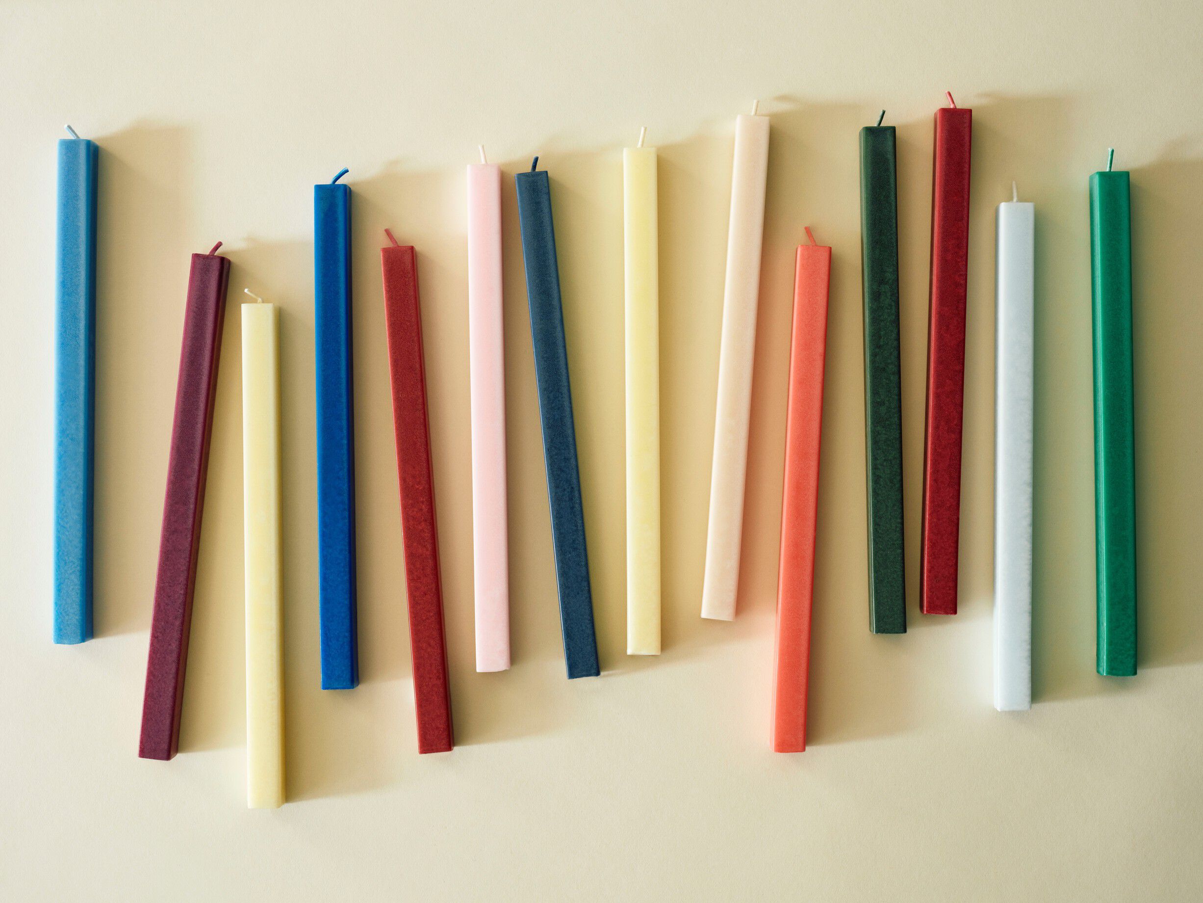 Square Candle-Reds and bordeaux, Set of 4