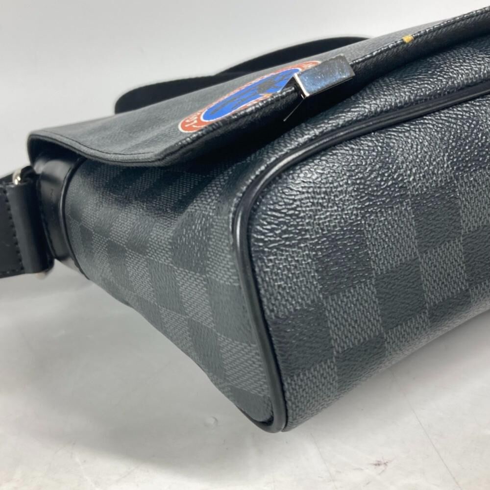 Louis Vuitton Messenger