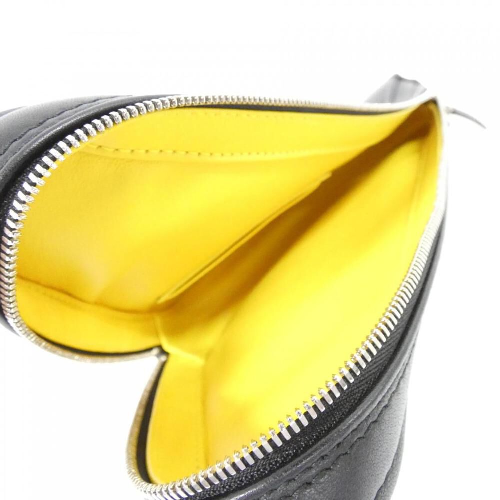 Balenciaga Triangle Pochette