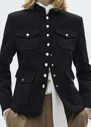 Jacket pockets with button detail