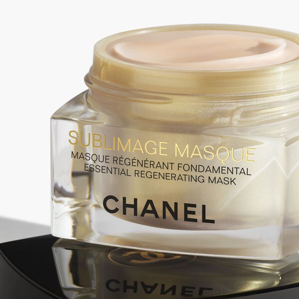 Essential Rejuvenating Mask