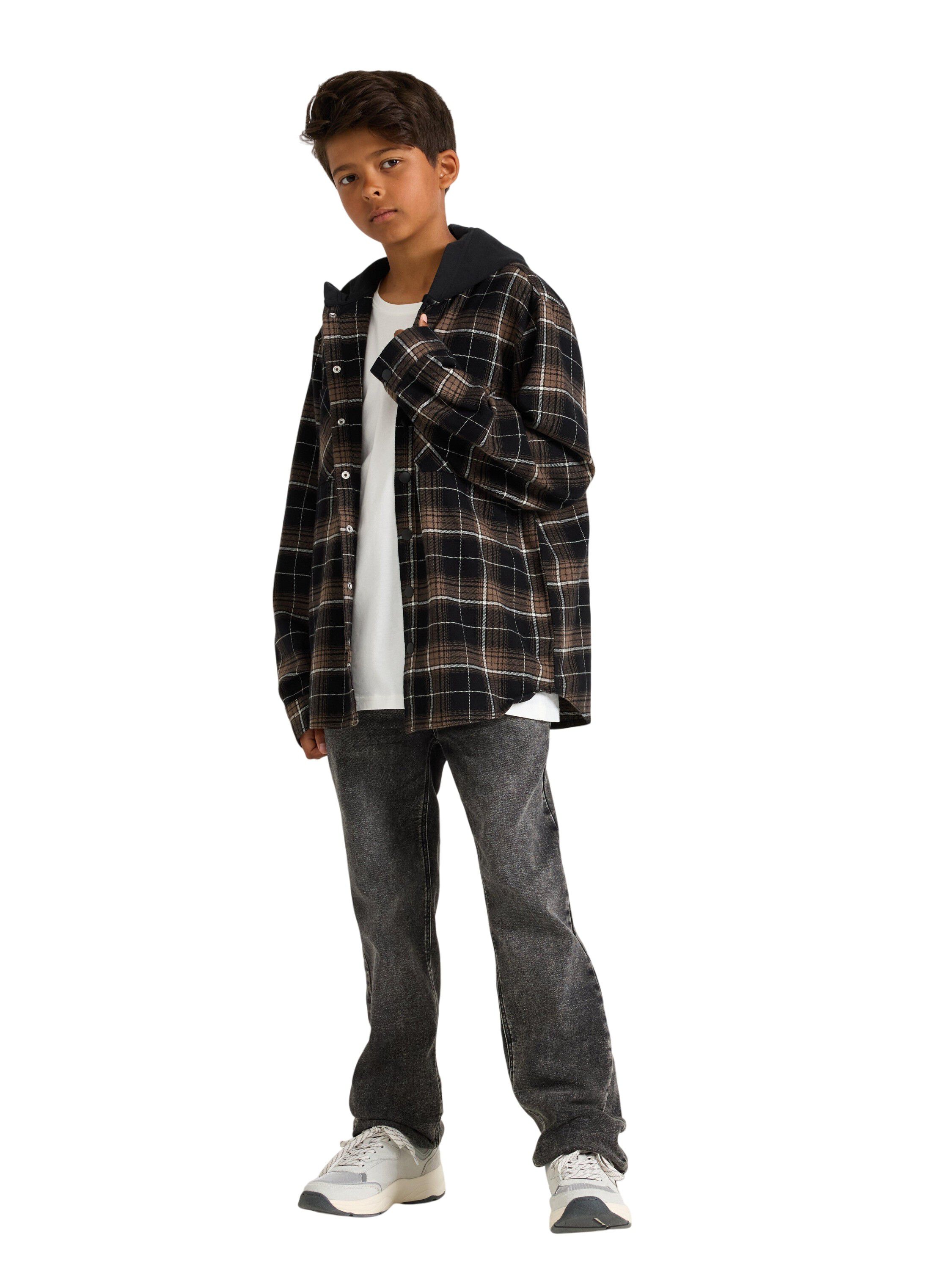 Overtr&oslash;ye i flanell med lange ermer