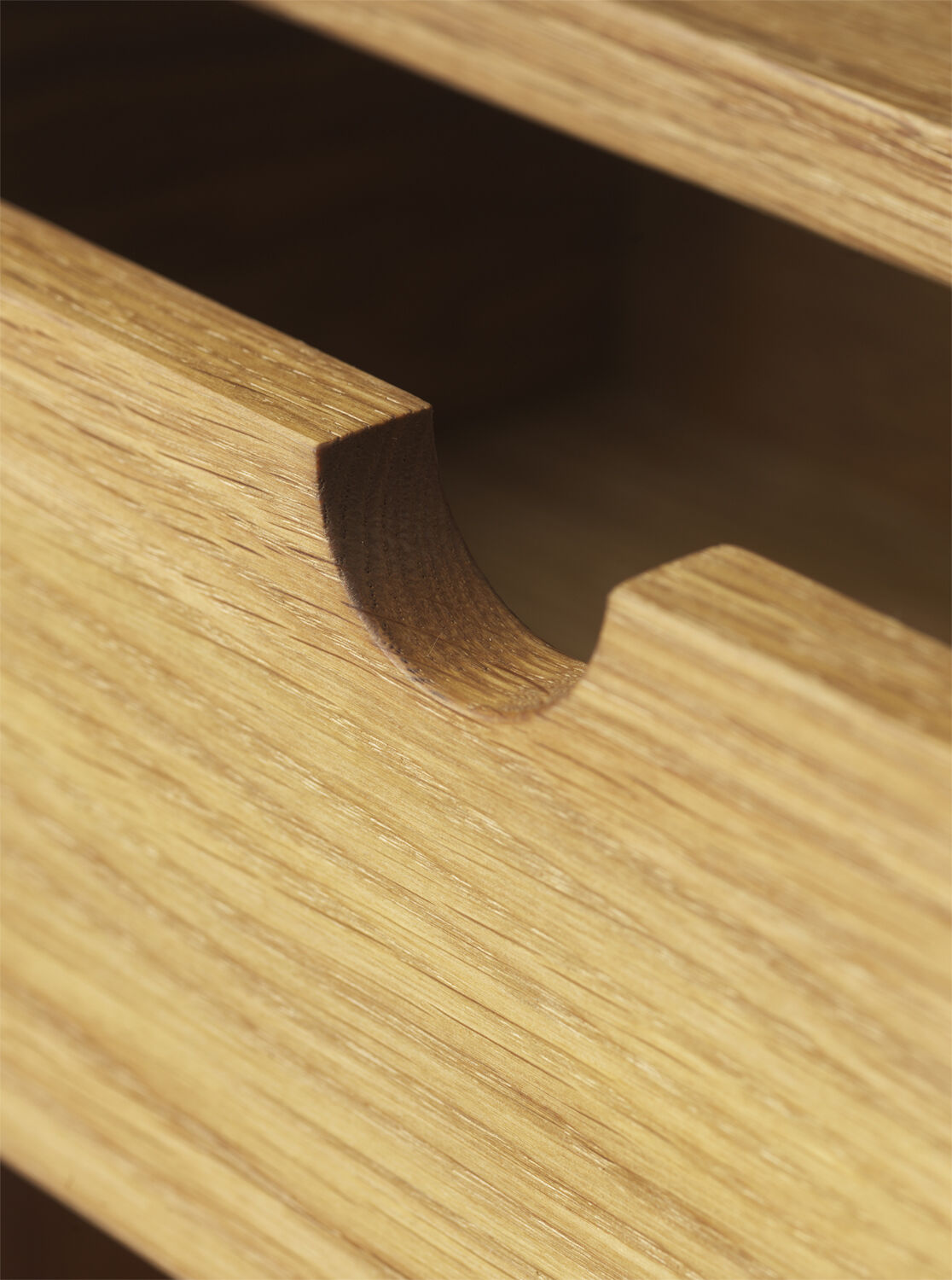 B99 - Radius - V&aelig;gskab