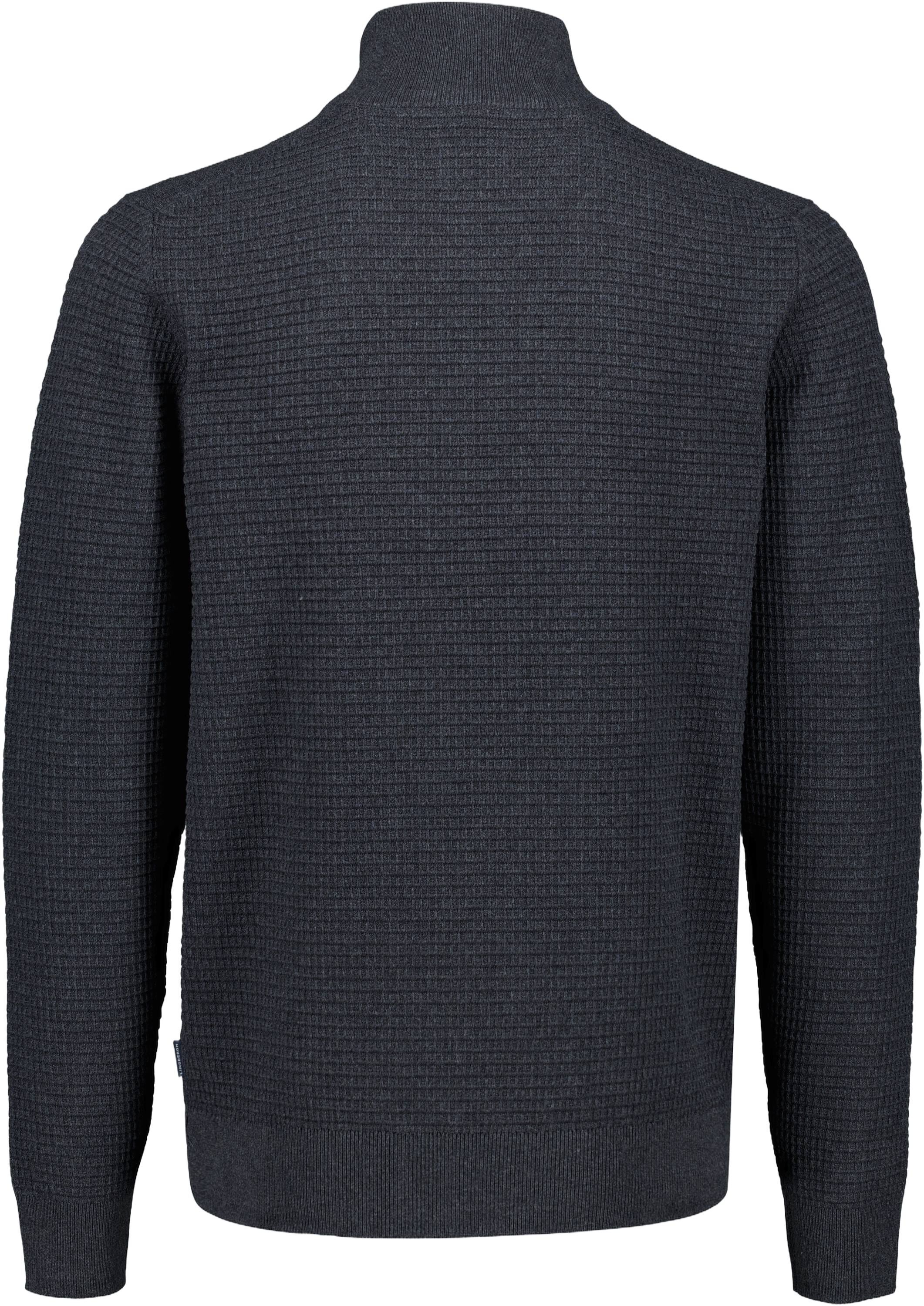 Structure half zip